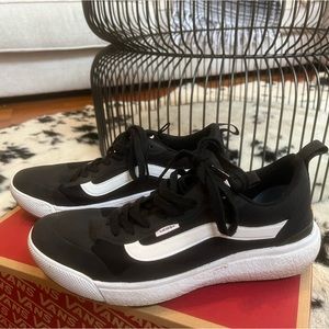 Vans ULTRARANGE EXO SHOE